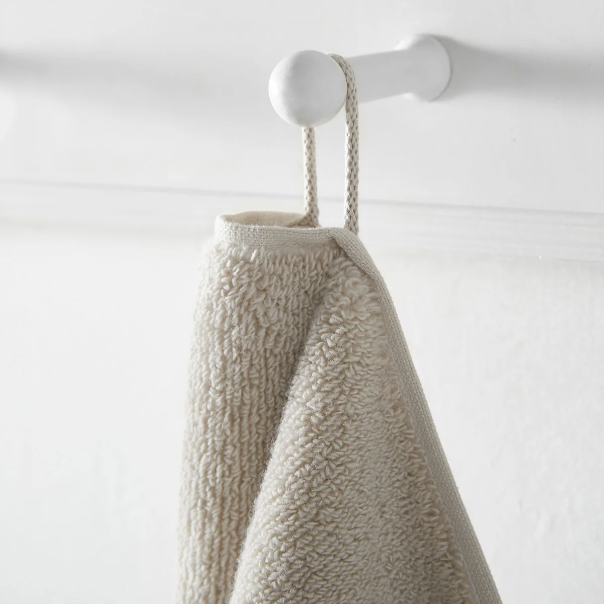 Chelsea Plush Bath Towel - Image 8