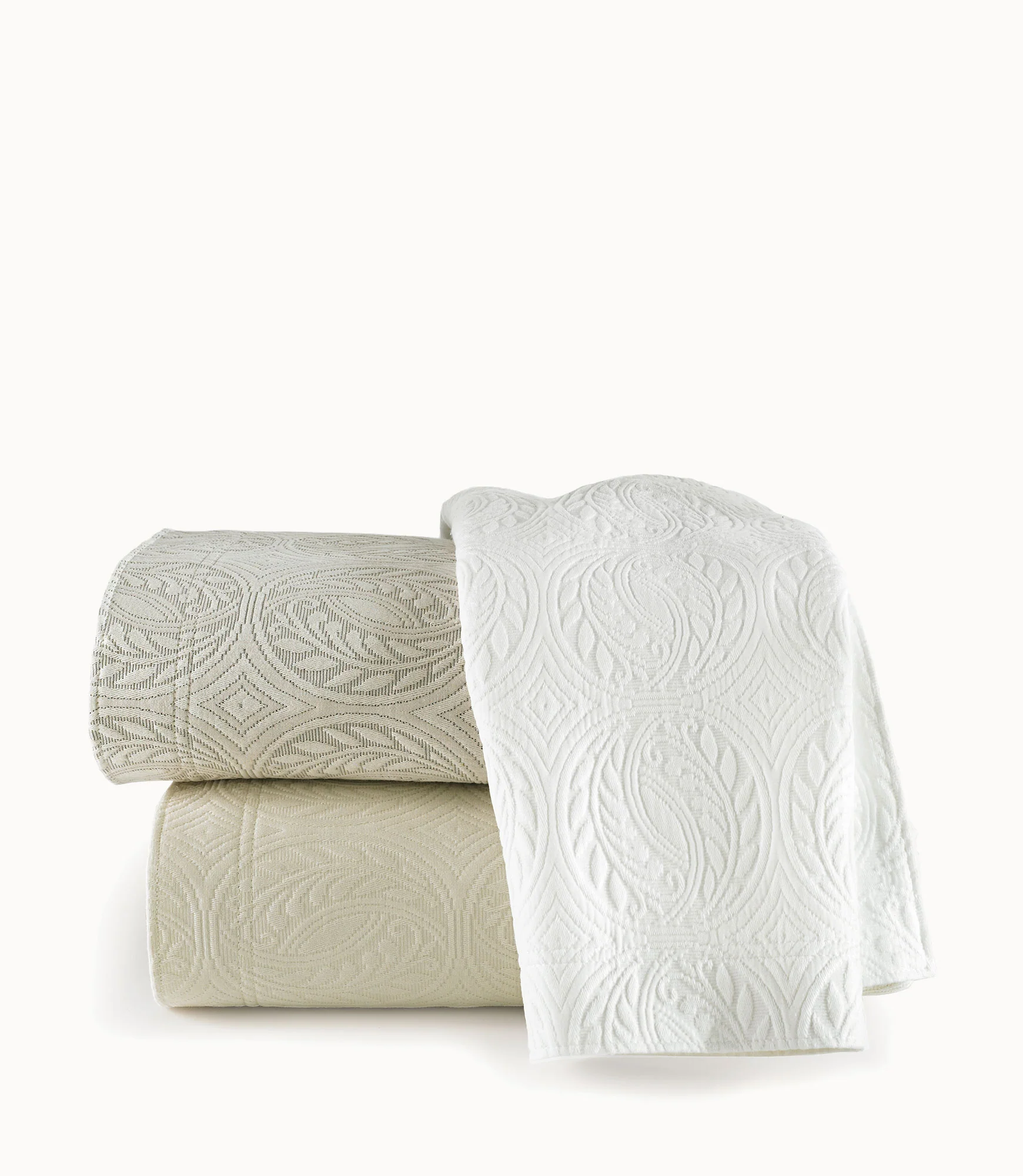 Vienna Matelassé Coverlet - Image 9